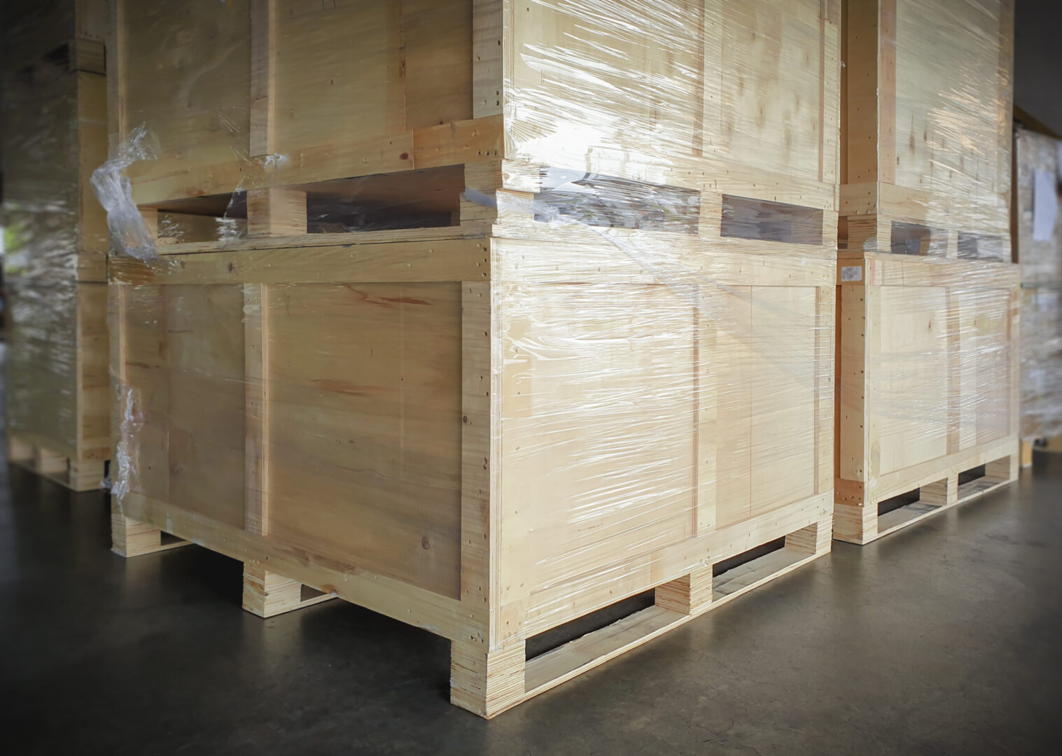 wooden-crate-boxes-stacked-pallets-storage-warehouse-supply-chain-shipping-warehouse